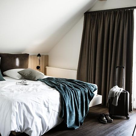 Hotel Weisses Kreuz Burgusio Esterno foto