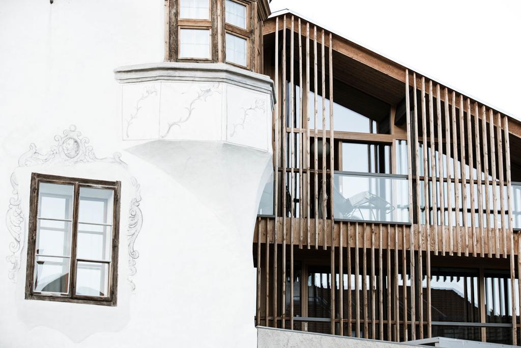 Hotel Weisses Kreuz Burgusio Esterno foto