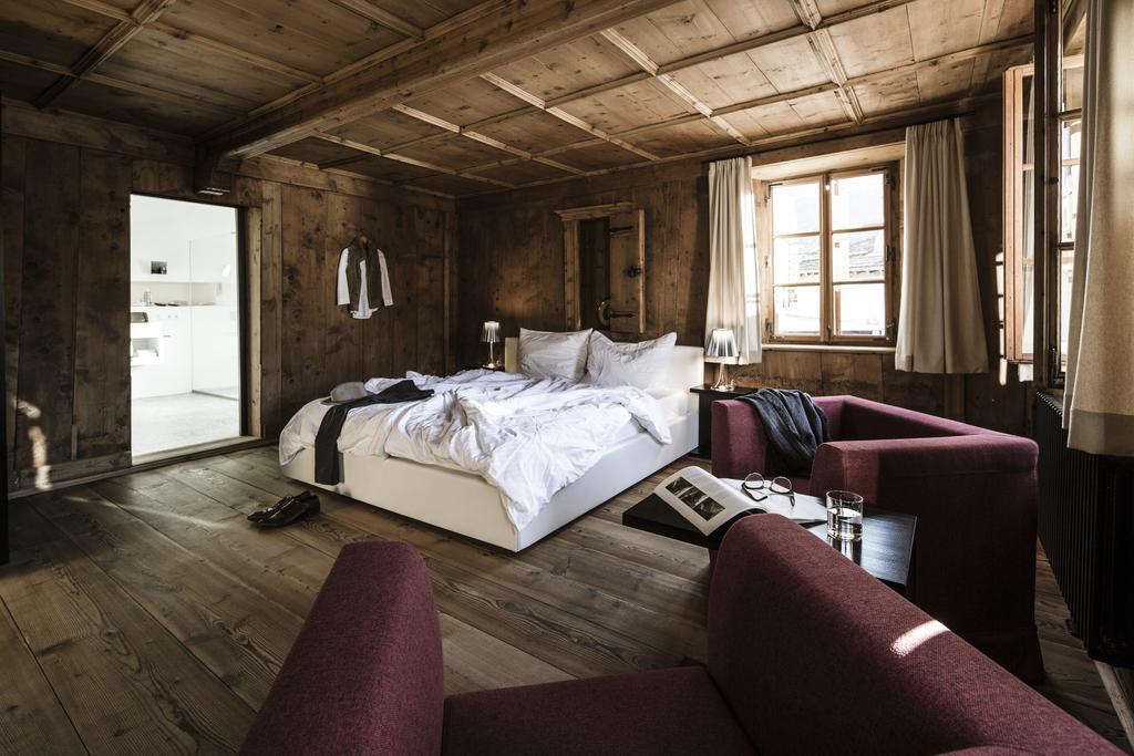 Hotel Weisses Kreuz Burgusio Esterno foto